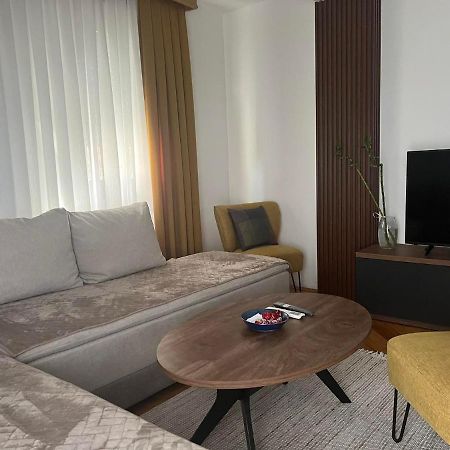 Kuman Apartments คูมาโนโว ภายนอก รูปภาพ