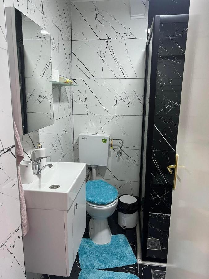 Kuman Apartments คูมาโนโว ภายนอก รูปภาพ